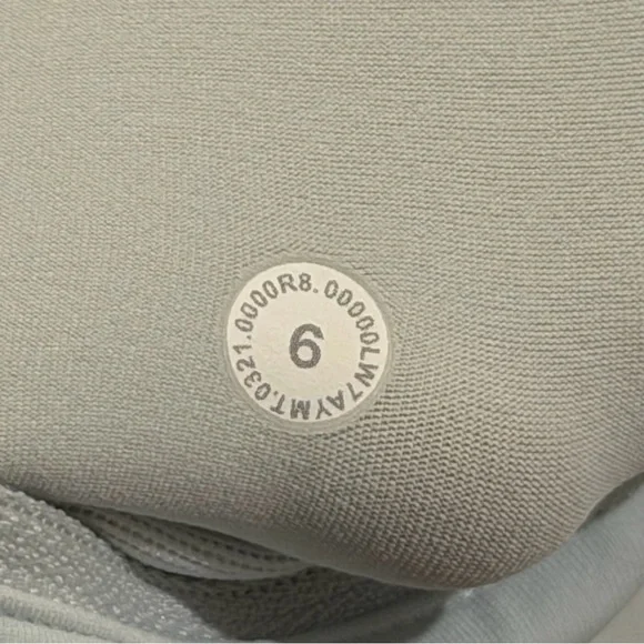 Lululemon Size 6 Powder Blue Speed Up Short Long 4” Lined Running Performance - Picture 3 of 6